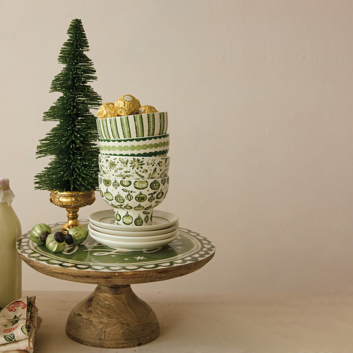 Stoneware Footed Bowl with Holiday Pattern