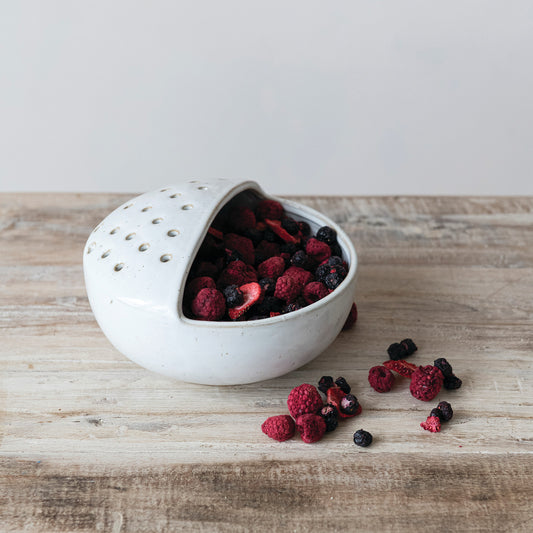 Stoneware Strainer Bowl