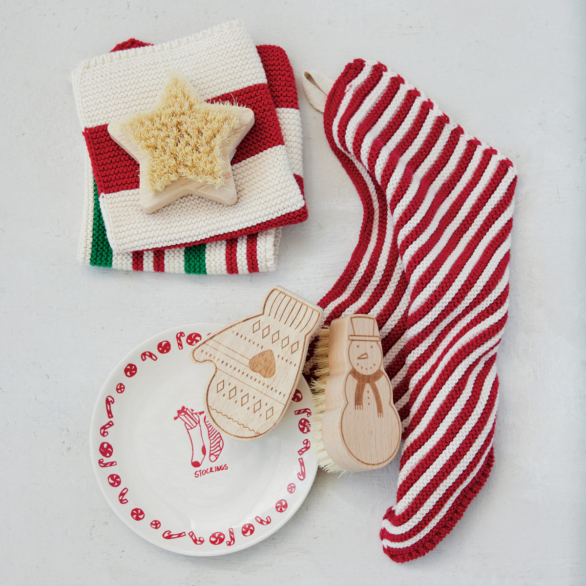 Laser Etched Beech Wood & Sisal Holiday Shaped Dish Brush