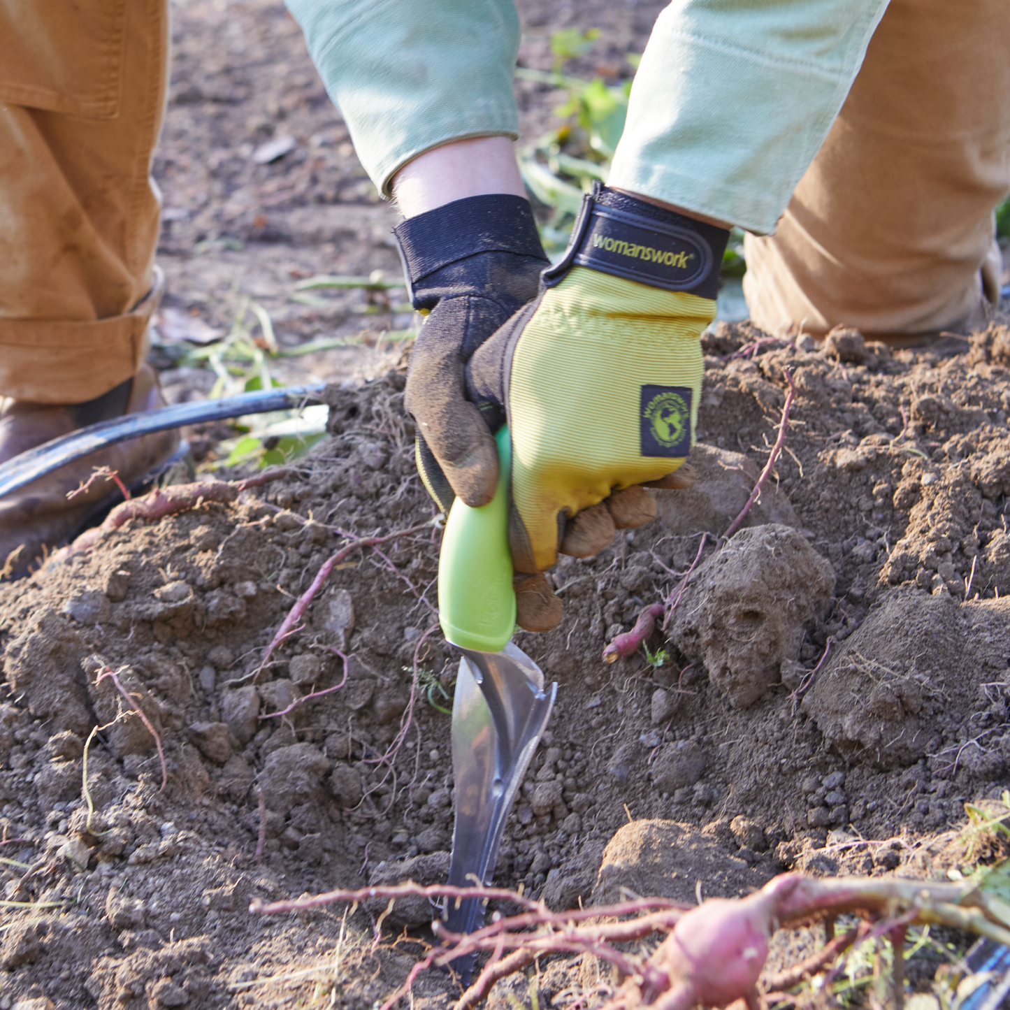 Ergonomic Hand Weeder