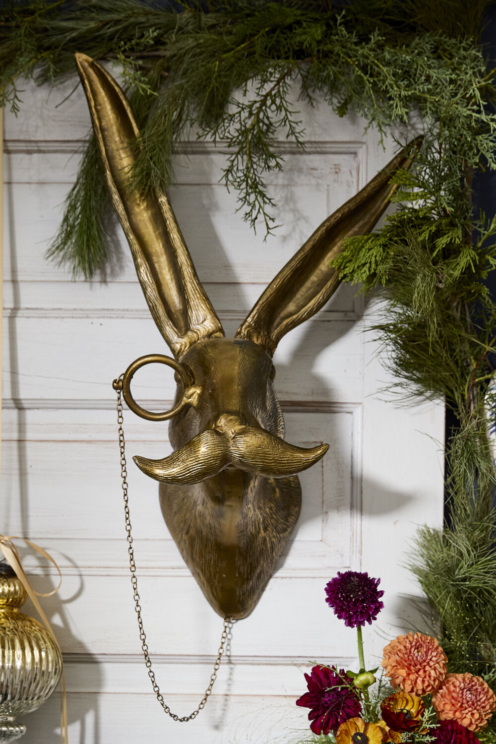 E & E Eric the Hare Wall Mount